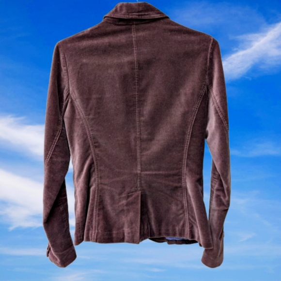 Gorgeous brown Boden velvet blazer Size UK 8, lined, w/ 2 front patch pockets. - Picture 2 of 7